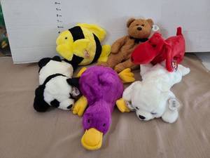 lot 1663 image: Ty Buddies