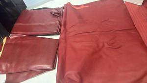 lot 3100 image: Leather fabric