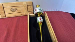 lot 3200 image: Thomas Pacconi blown glass ornament