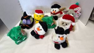 lot 3318 image: Puffins