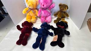 lot 3322 image: Russ bears