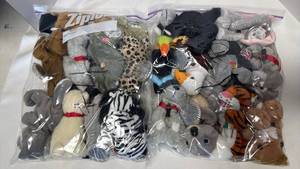 lot 3408 image: Coca Cola beanies