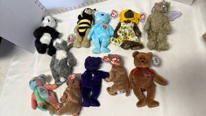 lot 3423 image: TY beanie babies