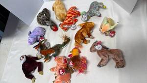 lot 3427 image: TY beanie babies