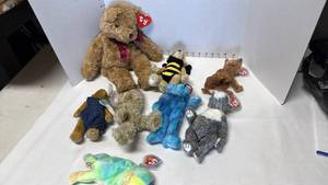 lot 3460 image: Ty Beanie babies