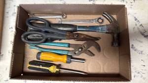 lot 3505 image: Hand tools