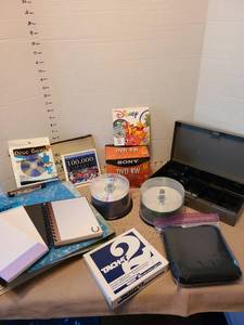 lot 7009 image: Retro Software &amp Media Bundle