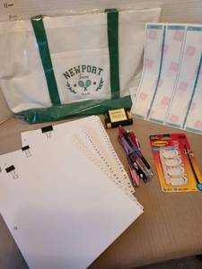 lot 7017 image: Office supplies and a tennis tote bag