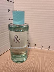 lot 7051 image: Tiffany and Co. parfum