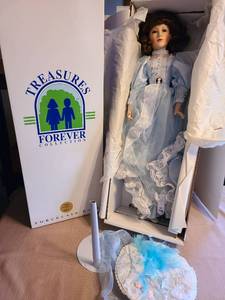 lot 7072 image: Porcelain Vivian doll from Treasures Forever Collection, 26in tall