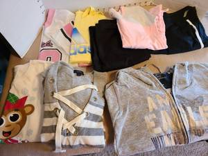 lot 7098 image: Girls shirts, pants, hoodie, size 4-6