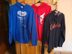 lot 7141 image: Mens hoodies,  XL