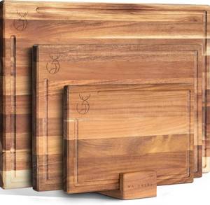 lot 3193 image: WALDWERK Cutting Board Set (15.75 x 1213 x 9.510 x 7 in) out of Solid Acacia Wood - 0,8 in Thick Cutting Boards for Kitchen - Wood Cutting Boards - Wooden Chopping Boards for Kitchen