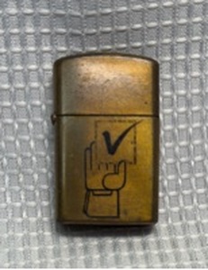 lot 45 image: Arrow Brass Zippo Lighter w Gold Check Value design
