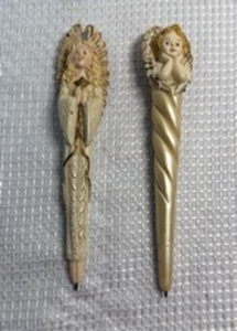 lot 62 image: Decorative Angel Ballpoint Pens Set