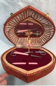 lot 107 image: Heart Shaped Ballerina Musical Manicure Set
