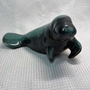 lot 122 image: Glazed Ceramic Sea Lion Figurine