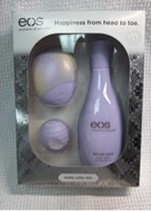lot 123 image: EOS Delicate Petals Gift Set