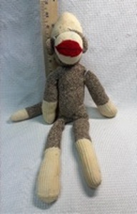 lot 130 image: Handmade 18�� Sock Monkey with Red Lips