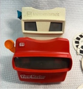 lot 135 image: GAF View-Master & 3D View-Master w 3 3-Part Reels