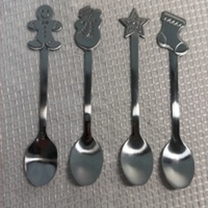 lot 141 image: Holiday Character Spoons Set - 16 Pieces (4 Styles)