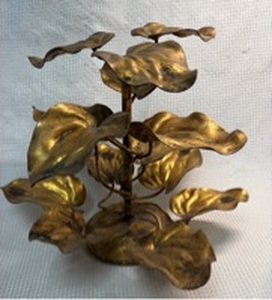 lot 144 image: Mid-Century Brass Leaf Tabletop Centerpiece Sculpture