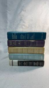 lot 194 image: Readers Digest Select Editions 5 Book Collection