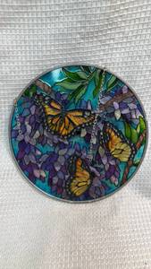 lot 219 image: Monarch Butterfly Stained Glass Suncatcher