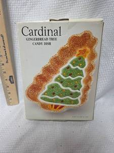 lot 229 image: Cardinal Gingerbread Tree Candy Dish