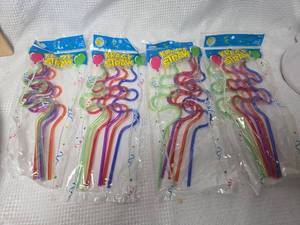 lot 239 image: Krazy Straw Party Pack