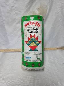 lot 278 image: Poly-fil Low-Loft QueenKing Batting 110x110