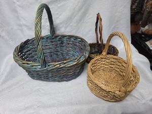 lot 293 image: Decorative Woven Basket Collection