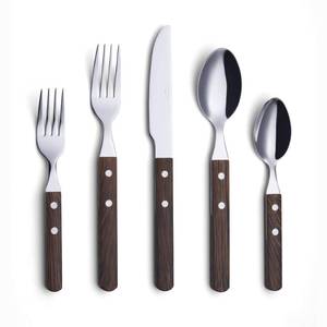 lot 25487 image: 20 Piece Silverware Set, Service for 4, Stainless Steel RetroRivet Walnut Wood Tableware Kitchen Flatware Set Utensils, Includes Dinner Knives, Forks, Spoons, Salad Forks & Dessert Spoons - Retail $40