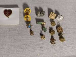 lot 2180 image: Vintage Boy Scout Pin Collection with Heart Emblem