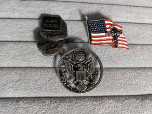 lot 2210 image: Military Veteran Pin Collection Set