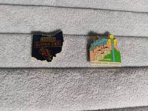lot 2211 image: National Park Arkansas and Ohio Buckeye State Collectible Pin Set