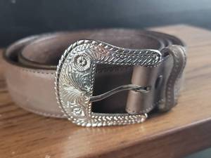 lot 2927 image: Western Style Silver Buckle Leather Belt Size 38