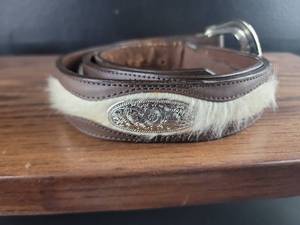 lot 2936 image: Western Style Silver Buckle Leather Belt Size 40