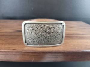 lot 2940 image: Western Style Leather Belt with Floral Engraved Buckle Size M