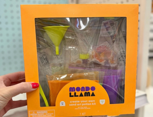 lot 42136 image: Mondo Llama Create Your Own Sand Art Potion Kit