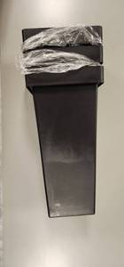 lot 69503 image: Black Square Plant Pots 12in - Retail $12