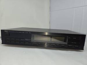 lot 31678 image: Yamaha TX-900 Natural Sound AMFM Stereo Tuner