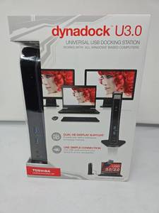 lot 31679 image: Toshiba Dynadock U3.0 Universal USB Docking Station