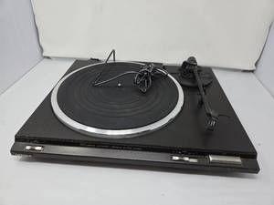 lot 31680 image: Technics SL-BD20 Automatic Turntable System