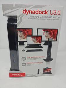 lot 31713 image: Toshiba Dynadock U3.0 Universal USB Docking Station