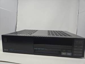 lot 31739 image: Akai AA-V301 Computer Controlled Audio Video Receiver powers on.  NO Audio Output.  - Retail $75