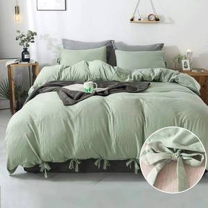 lot 4626 image: annadaif Duvet Cover Queen Size Sage Green, 3 Pieces Soft Washed Microfiber Duvet Cover Set, Comforter Cover with Bowknot Bow Tie (1 Duvet Cover 90x90 Inch, 2 Pillowcases) Easy Care Bedding Set