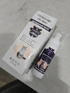 lot 4923 image: JAMBOS 1 Bottles Cat Deterrent Spray Indoor &amp Outdoor Pet Training Aid Furniture &amp Carpet Protector-200