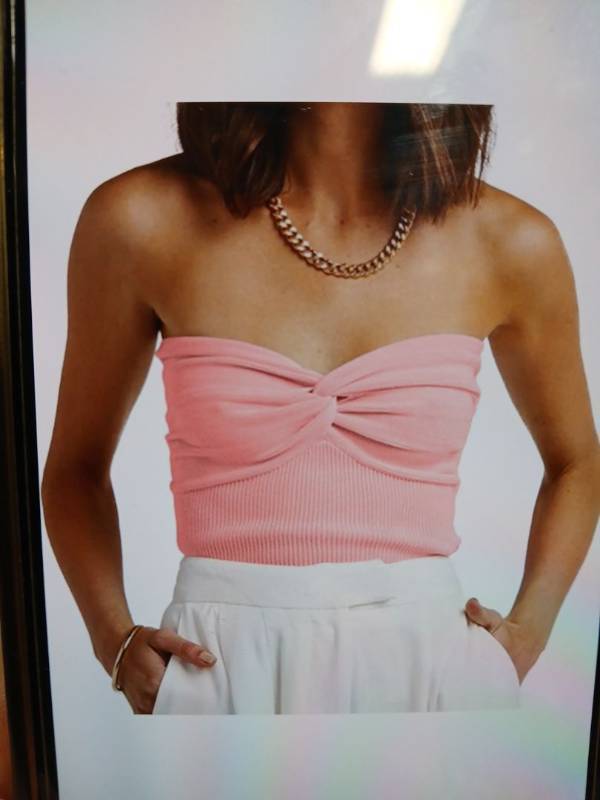 lot 22212 image: Iszplush Strapless Crop Top Sexy Sweetheart Neck Ribbed Knit Twisted Knot Front Pink Medium