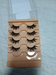 lot 40214 image: Half Lashes Natural Look Cat Eye False Eyelashes Wispy 3D Faux Mink Lashes Clear Band Fluffy Strip Eyelashes by Winifred - Retail $7